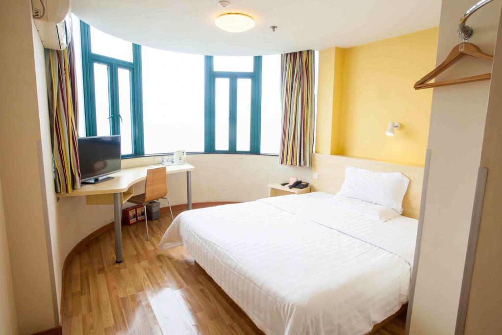 7Days Inn Dongguan Honghuating Branch Quarto foto